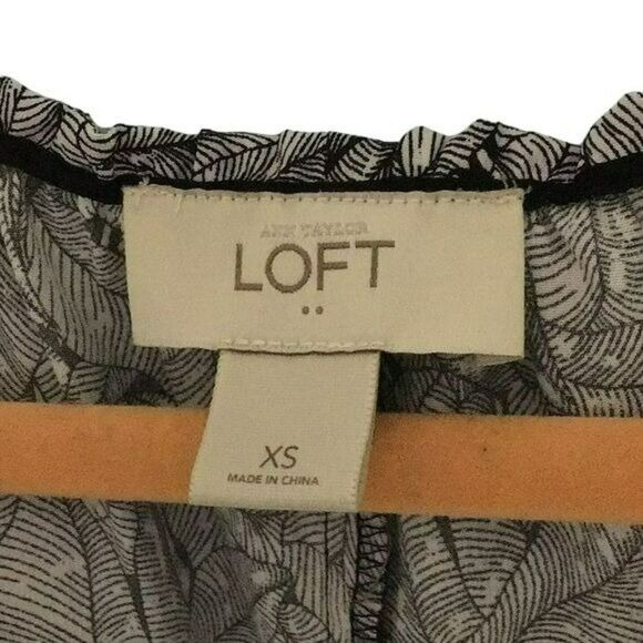Loft XS Botanical Print Sleeveless Top - Picture 2 of 5